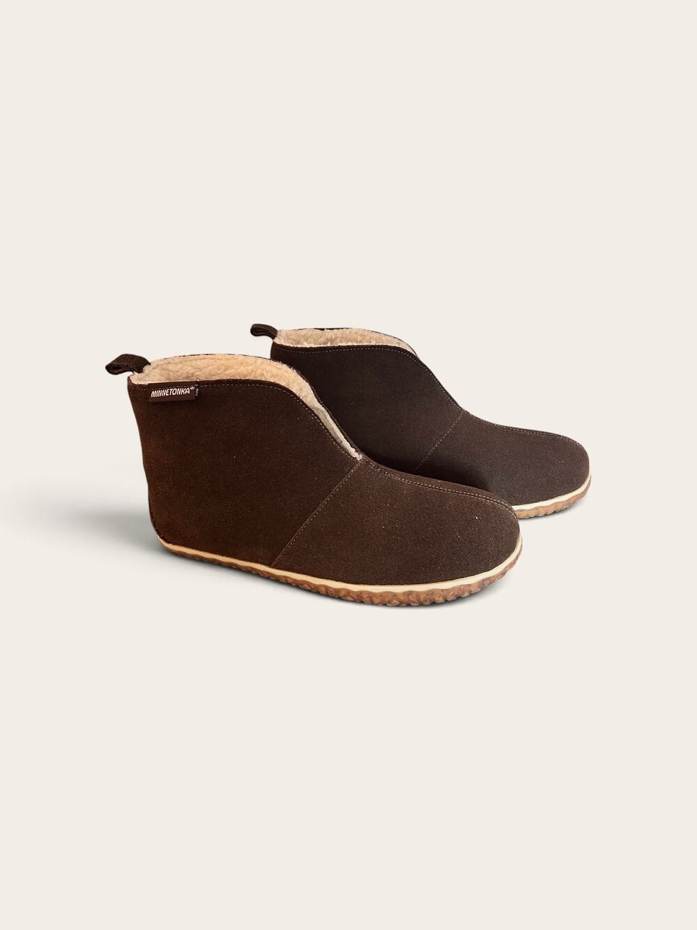 Minnetonka Men's Tamson Suede Boot Slippers Autumn Brown Size 8